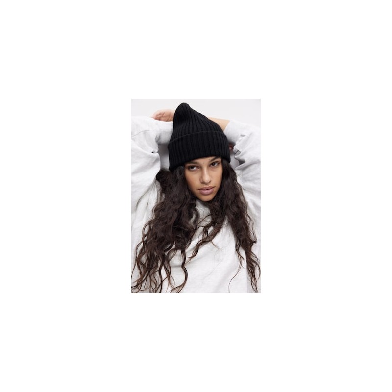 Gorro en tejido acanalado