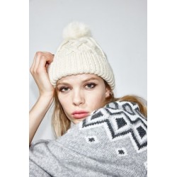 Gorro con pompón