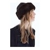 Gorro revestido con borde de pelo sintético